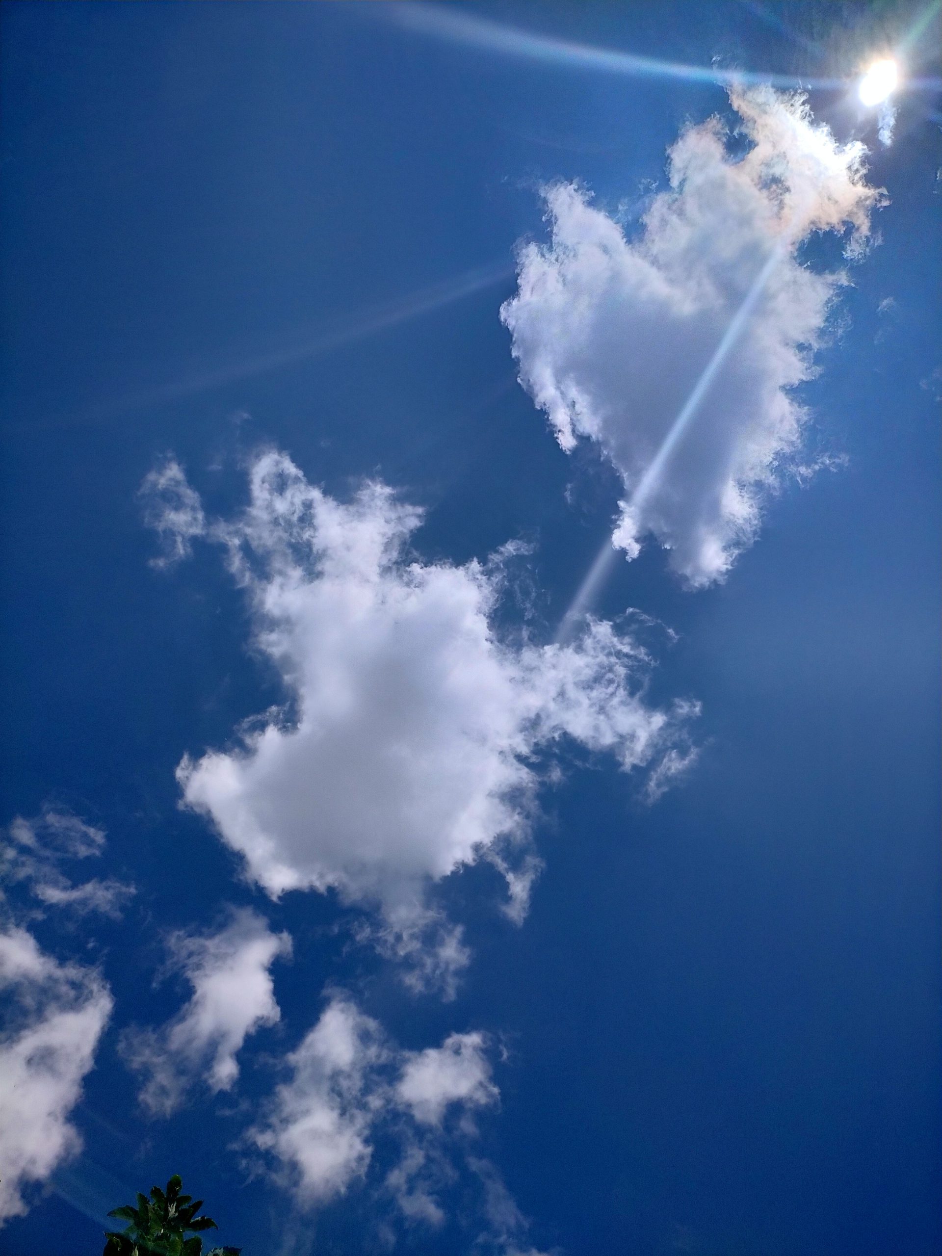 blue sky over Wolfratshausen 20-08-21